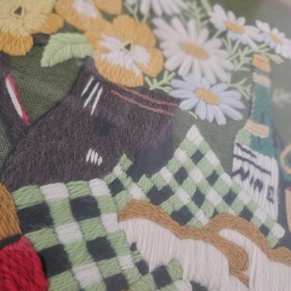 Vintage Picnic Floral Fruit Daisy Needlepoint Crewel MCM Completed Wall Unframed - Picture 3 of 10